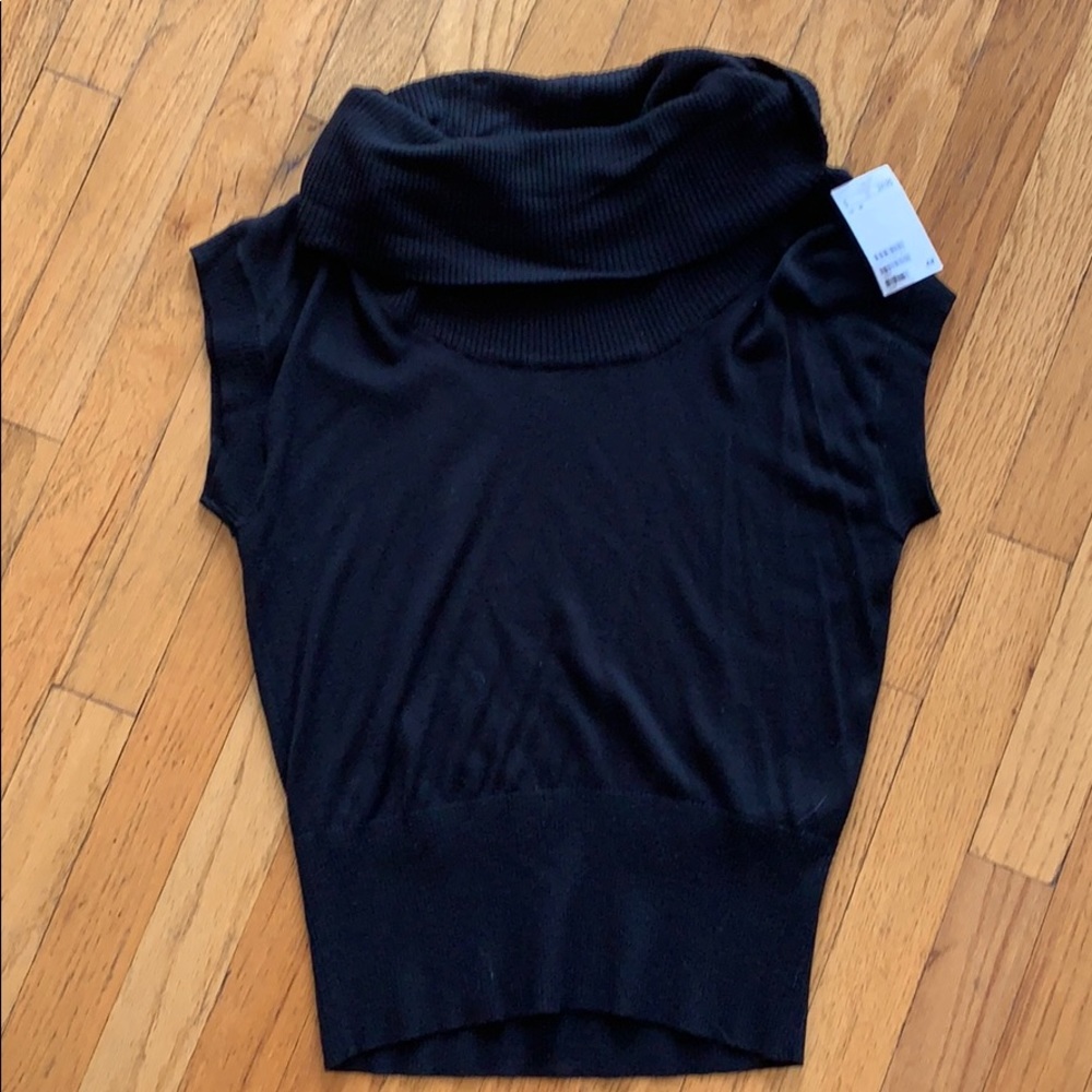 H&M short sleeved sweater with chunky neck